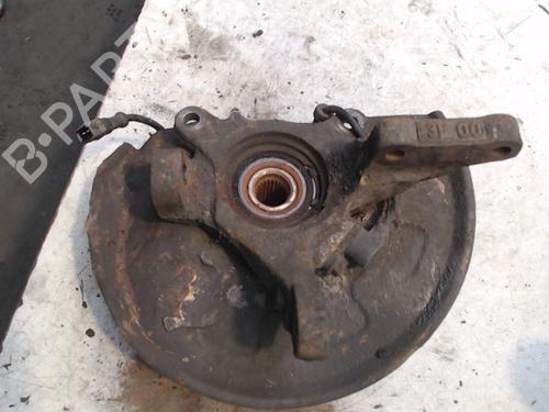 Used Right front steering knuckle VOLVO V40 Estate (645) 2.0 (136 hp) 21938659