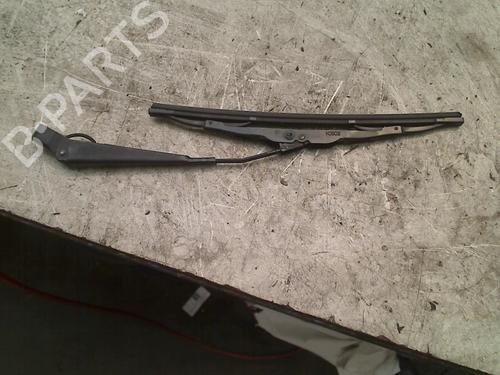 Used Rear windshield wiper arm FORD FOCUS I Turnier (DNW) 1.8 Turbo DI / TDDi (90 hp) 21923129