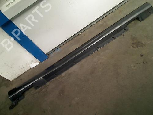 Used Right sideskirt MERCEDES-BENZ C-CLASS (W204) C 230 4-matic (204.085) (204 hp) 21924753