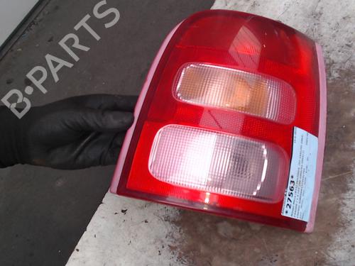 Used Right taillight NISSAN MICRA II (K11) 1.4 i 16V (82 hp) 21941952