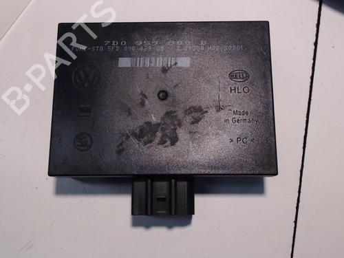 Used Electronic module VW TRANSPORTER T4 Van (70A, 70H, 7DA, 7DH) 1.9 TD (68 hp) 21940184