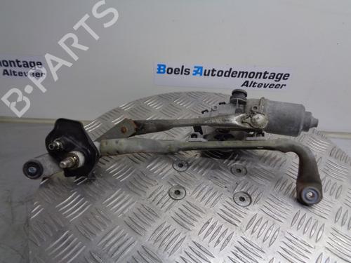 Used Front wipers mechanism TOYOTA YARIS (_P13_) 1.0 (KSP130_, KSP130) (69 hp) 23011335