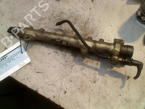 Used Injection rail OPEL COMBO Box Body/MPV 1.3 CDTI 16V (69 hp) 21932602