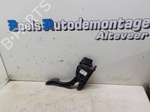 Used Pedal VOLVO V70 III (135) 2.4 D (175 hp) 23007520