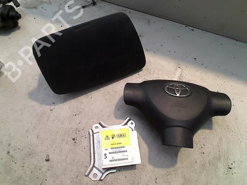 driver-airbag-toyota-aygo-_b1_-10-kgb10_-kgb10r-2005-2006-2007-2008-2009-2010-2011-2012-2013-2014-21914162 main image