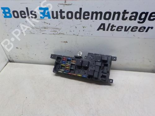 Used Fuse box VOLVO S80 I (184) T6 (272 hp) 23006507