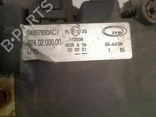 Right headlight CHRYSLER VOYAGER IV (RG, RS) 3.3 | BP21932664C29 