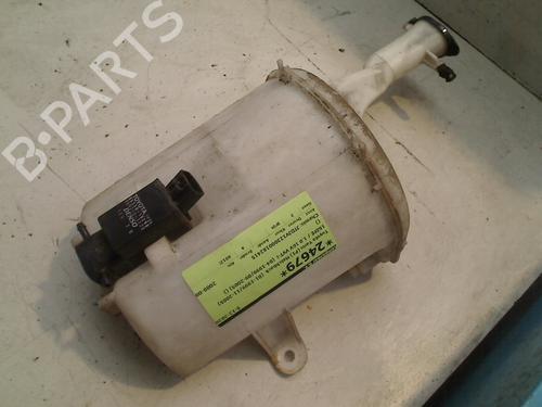 Behälter Scheibenwaschanlage für TOYOTA YARIS (_P1_) 1.0 (SCP10_, SCP10R) (68 hp) 21924163