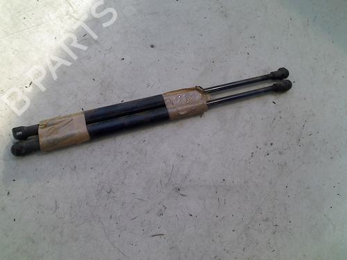 Used Hood lift support BMW 3 (E46) 330 d (184 hp) 21914973