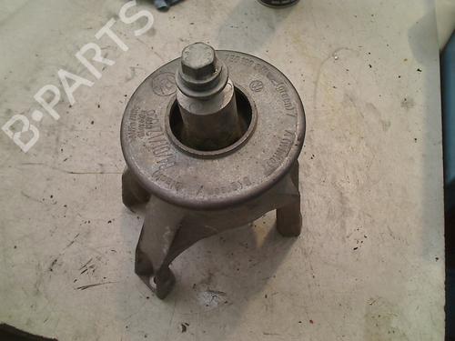 Used Engine mount VW TRANSPORTER T5 Van (7HA, 7HH, 7EA, 7EH) 2.0 TDI (84 hp) 21926585