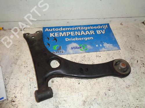 Used Right front suspension arm TOYOTA PRIUS Liftback (_W2_) 1.5 Hybrid (NHW20_, NHW20R) (112 hp) 21908944