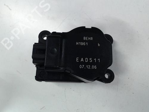 Used Electronic module RENAULT MASTER II Van (FD) 2.5 dCi 120 (115 hp) 21935500
