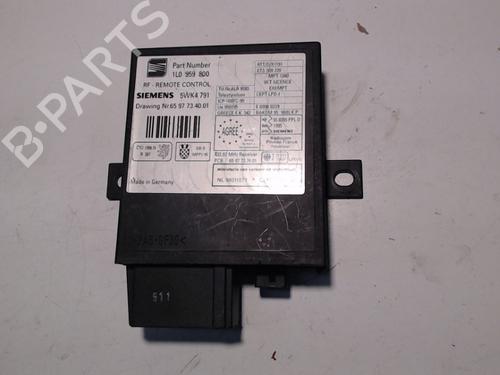 Used Electronic module VW CADDY II MPV (9K9B) 1.4 (60 hp) 21940932