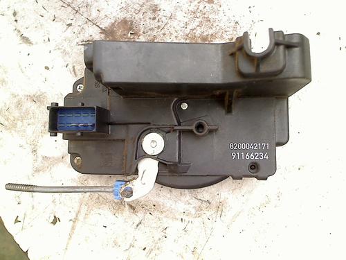 Used Front right lock OPEL VIVARO A Van (X83) 2.0 ECOTEC (F7) (117 hp) 21931300