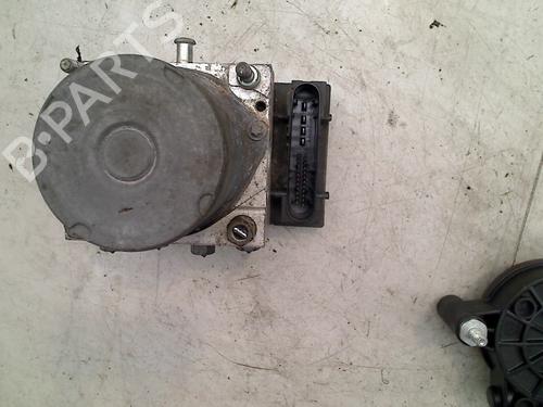 Used ABS pump FIAT GRANDE PUNTO (199_) 1.2 (65 hp) 21911788
