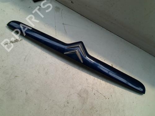 Used Tailgate handle CITROËN XSARA (N1) 1.6 16V (109 hp) 21915469