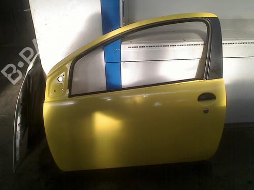 Used Left front door PEUGEOT 107 (PM_, PN_) 1.0 (68 hp) 21926154