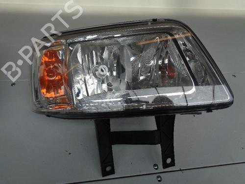 Used Right headlight VW TRANSPORTER T5 Van (7HA, 7HH, 7EA, 7EH) 1.9 TDI (105 hp) 21907833