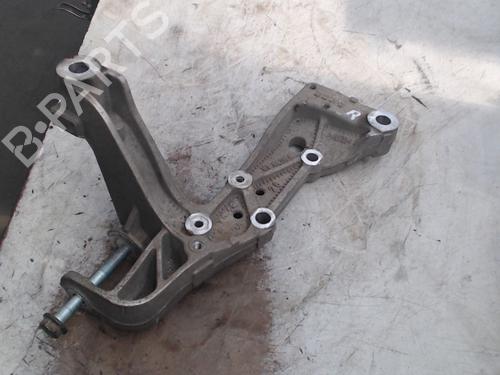 Used Right front suspension arm VW GOLF V (1K1) 1.6 (102 hp) 21944318