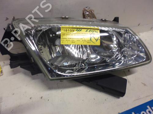 Used Right headlight NISSAN ALMERA II Hatchback (N16) 2.2 Di (110 hp) 21905496