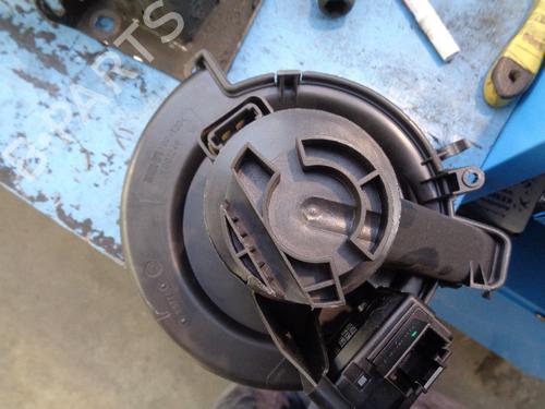 Gebläsemotor für OPEL ZAFIRA A MPV (T98) 1.8 16V (F75) (125 hp) 21908402