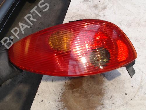 Used Left taillight PEUGEOT 206 Hatchback (2A/C) 1.4 i (75 hp) 21937346