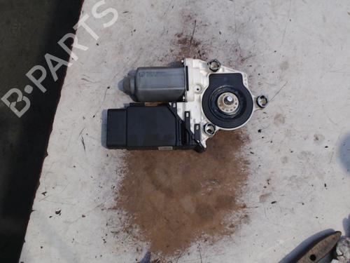Used Electronic module VW GOLF IV (1J1) 1.4 16V (75 hp) 21937276