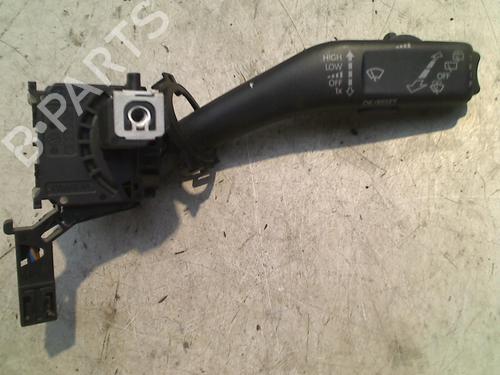 Used Steering column stalk VW GOLF VI (5K1) 1.2 TSI (86 hp) 21922487