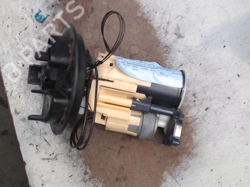 Used Fuel pump MERCEDES-BENZ C-CLASS (W205) C 180 (205.040, 205.140) (156 hp) 21944642