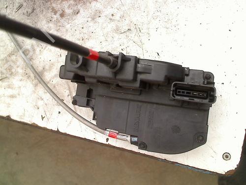 Used Front right lock NISSAN NOTE (E11, NE11) 1.4 (88 hp) 21931299