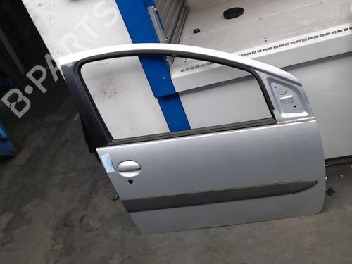 Used Right front door TOYOTA AYGO (_B1_) 1.0 (KGB10_, KGB10R) (68 hp) 21939751