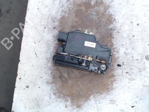 Used Front left lock VW BORA I (1J2) 1.6 16V (105 hp) 21940281