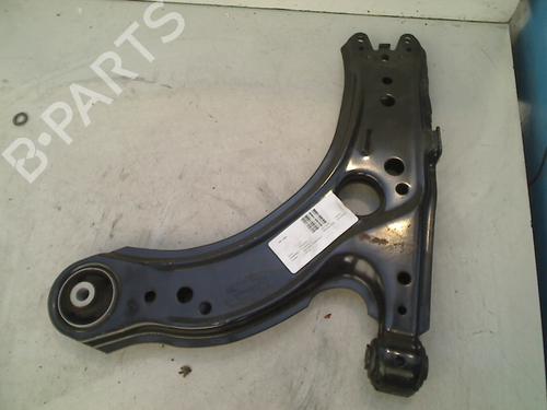 Used Right front suspension arm VW GOLF IV (1J1) 1.4 16V (75 hp) 21919699