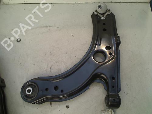 Used Left front suspension arm VW GOLF IV (1J1) 1.4 16V (75 hp) 21919692