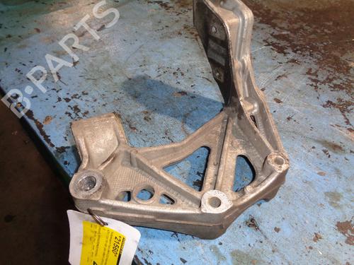 Used Left front suspension arm VW POLO (9N_, 9A_) 1.9 TDI (101 hp) 21908723