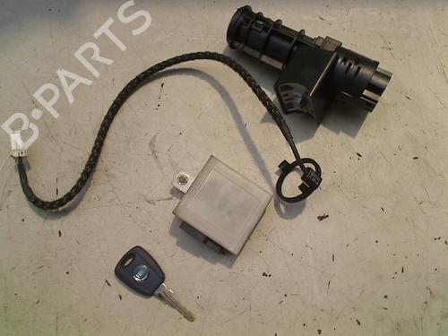 Used Ignition barrel FIAT SEICENTO / 600 (187_) 1.1 (187AXB, 187AXB1A, 187AXC1A02) (54 hp) 21927506