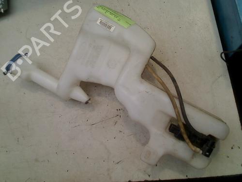 Used Windscreen washer tank FORD TRANSIT COURIER B460 Box Body/MPV 1.5 TDCi (75 hp) 21925755