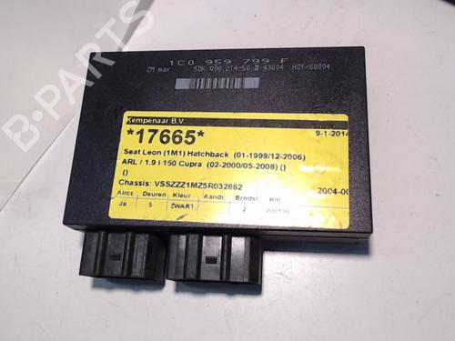 Used Electronic module SEAT LEON (1M1) 1.9 TDI (150 hp) 21940530