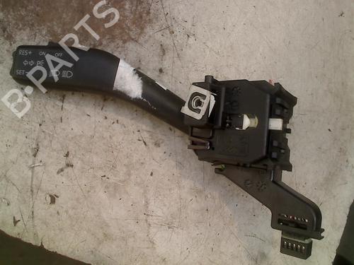 Used Steering column stalk VW GOLF VI (5K1) 1.2 TSI (86 hp) 21932611