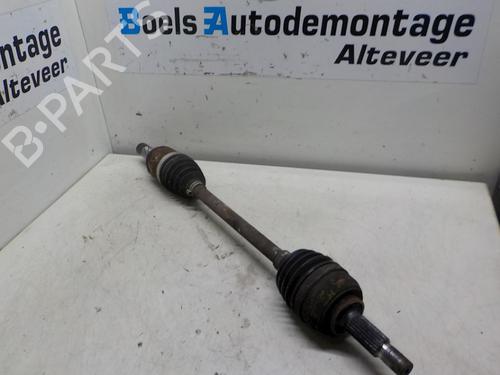 Used Left front driveshaft RENAULT CLIO III (BR0/1, CR0/1) 1.2 16V (BR02, BR0J, BR11, CR02, CR0J, CR11) (75 hp) 23005810