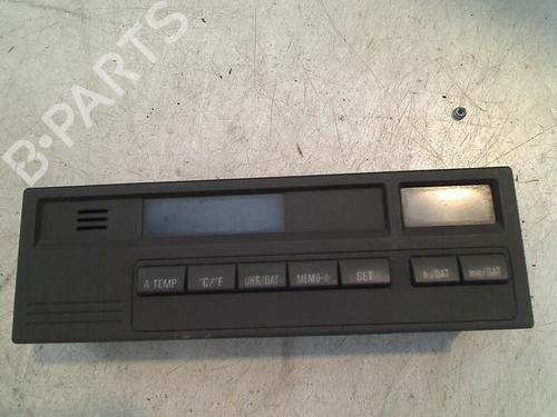 Used Display monitor BMW 3 (E36) 316 i (102 hp) 21916367