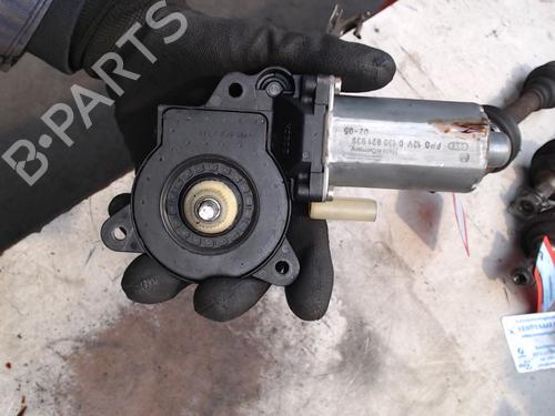 Used Right front window motor FORD FIESTA V (JH_, JD_) 1.3 (69 hp) 21937029