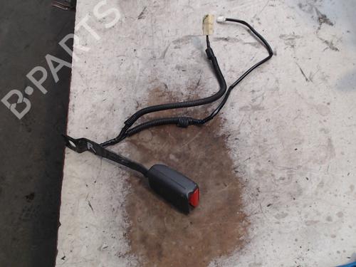 Sikkerhetsbelte-spenne TOYOTA YARIS (_P9_) 1.3 VVT-i (SCP90_, SCP90R) (87 hp) 21940315