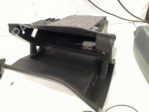 Used Glove box PEUGEOT 308 SW II Estate Van (LC_) 1.6 BlueHDi (99 hp) 21921540