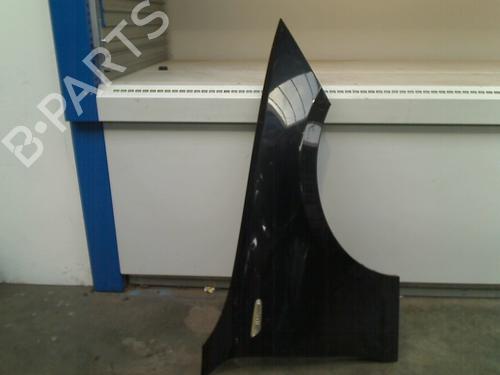 Used Right front fenders BMW 1 (E87) 118 d (122 hp) 21914795