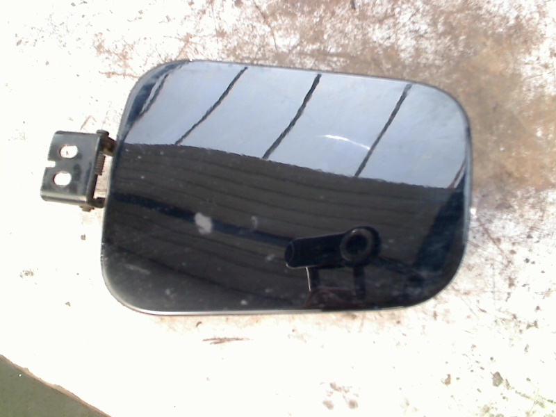 Fuel flap – Maserati 3200 GT Coupe 3.2 Biturbo V8 32V (1998-2002)