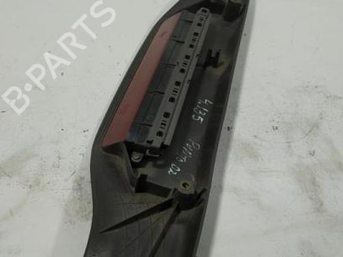 Used Third brake light Third brake light 21611309 21611309
