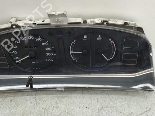 Used Instrument cluster TOYOTA COROLLA (_E12_) [2001-2008]  31759709