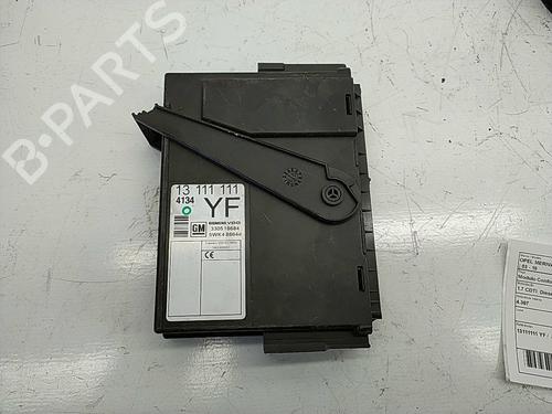Used Fuse box OPEL MERIVA A MPV (X03) [2003-2010]  21629904