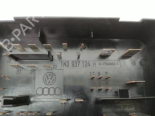 Caja reles / fusibles VW GOLF V (1K1) 1.4 16V | BP21630913E1